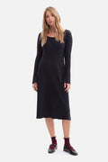 robe pull maille côtelée noire manches longues col rond ajustée buste jupe évasée mi mollet confortable extensible élégante romantique