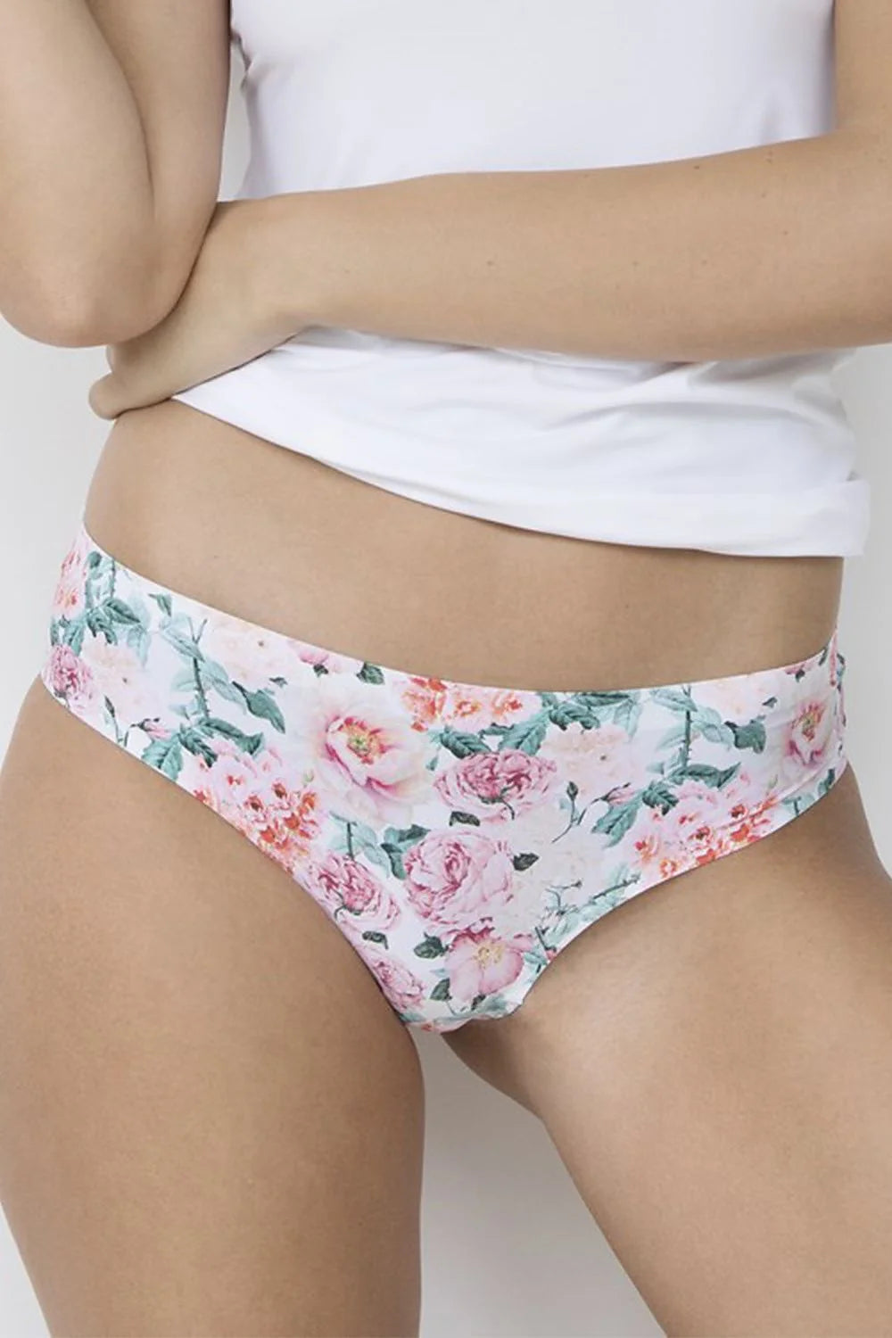 Culottes brésiliennes Julimex en microfibre douce style romantique floral pastel rose femme lingerie confortable