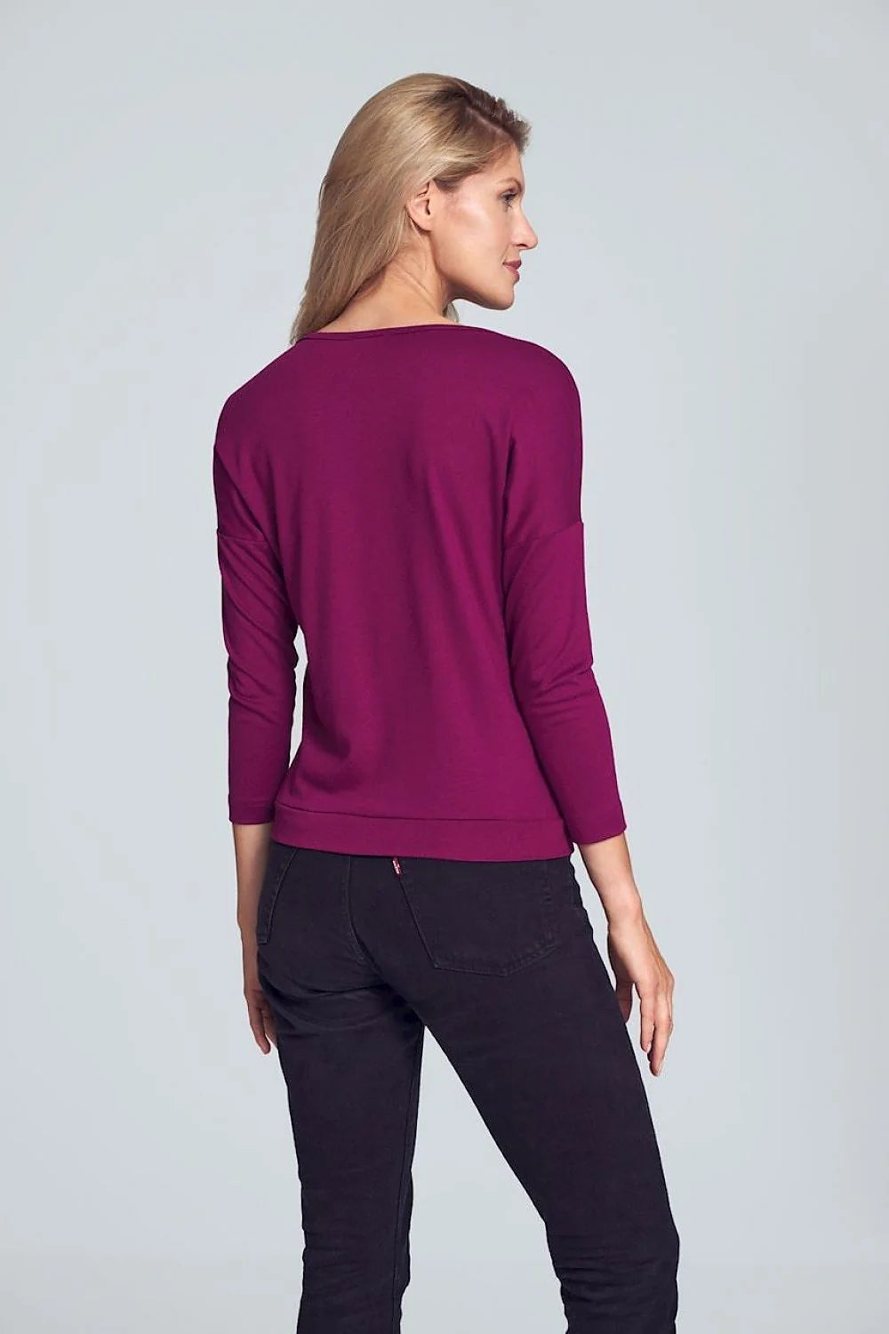 Haut féminin blanc en polyester viscose élégant manches longues encolure V pour look chic