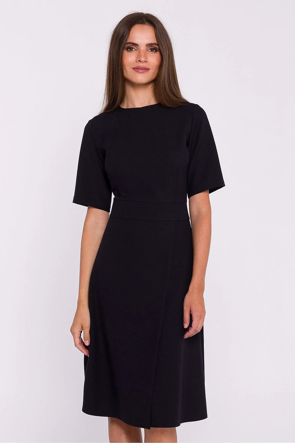 Robe de jour élégante manches courtes en tissu doublure trapèze genoux noir polyvalente femme