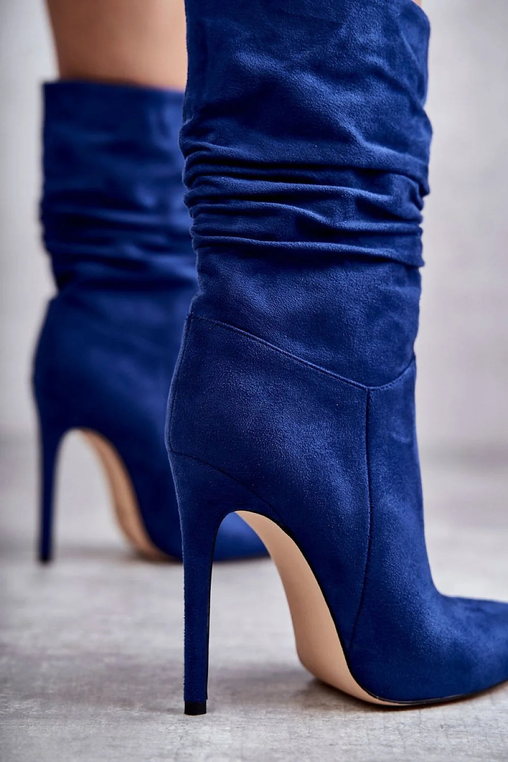 Bottes à talons stiletto femmes design sophistiqué daim bleu cobalt semelle beige talon 11.5 cm style élégant chaussures soirée