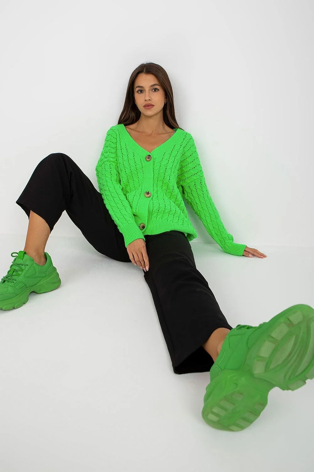 Cardigan Rue Paris pour femme, vert néon, tricoté, manches longues, encolure en V, coupe ample, matelassé, boutons en bois, taille universelle