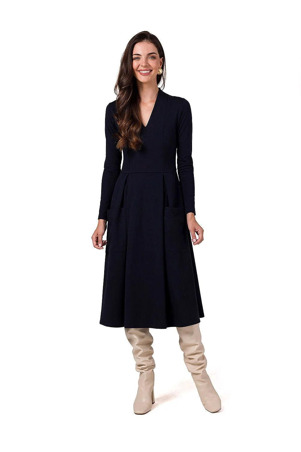 Robe de jour moderne élégante longue manches longues tissu épais extensible noire poches plaquées coutures soignées femme