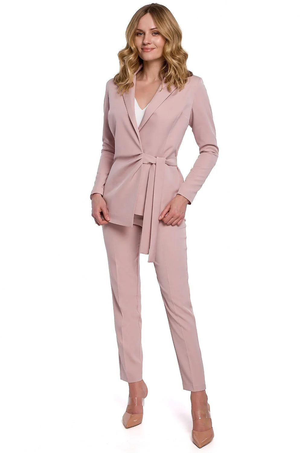 Blazer femme noir polyester élégant moderne coupe ajustée chic tenue professionnelle bureau style chic