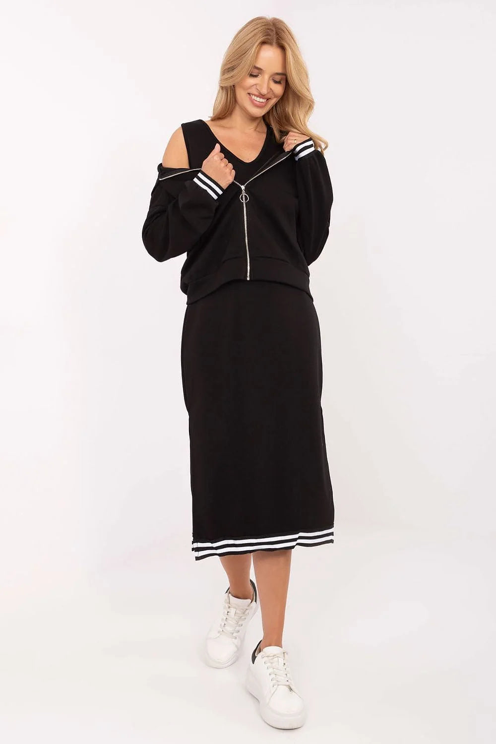 ensemble femme chic sweat capuche zippé manches longues poches pratiques côtelés robe midi bretelles larges décolleté V stretch viscose douceur