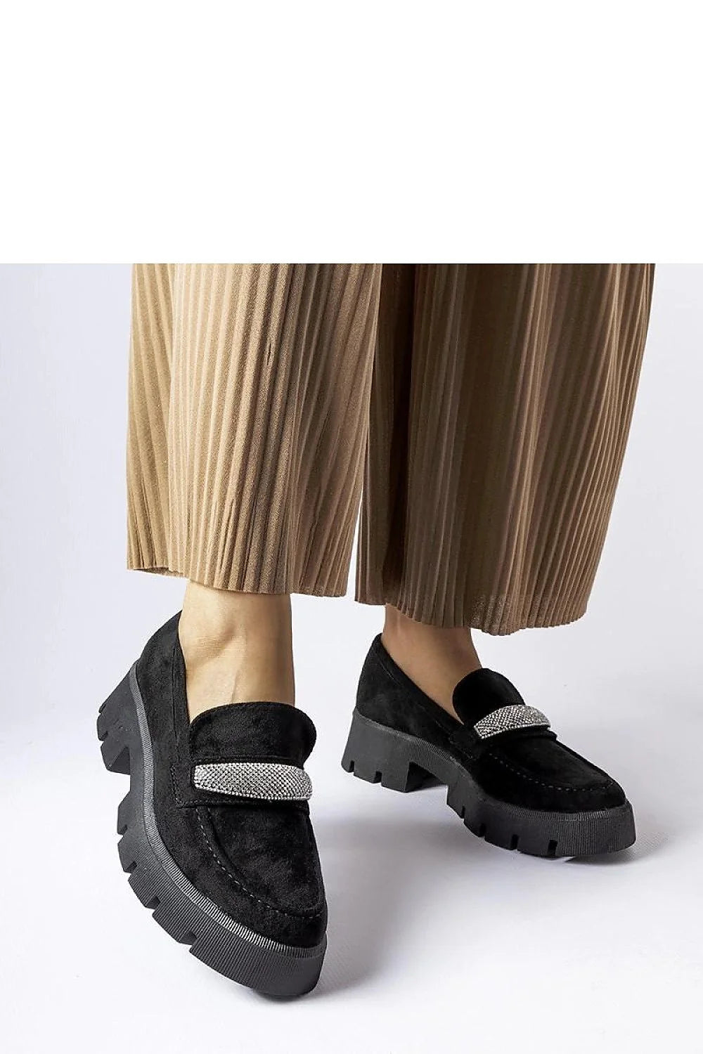 mocassins femme suédine noire strass bande argentée semelle épaisse crantée plateforme talon bloc confortable élégant sophistiqué durable urbain chic