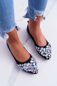 Ballerines cuir artificiel noir cristaux multicolores coupe basse pointe effilée finitions soignées style classique occasion habillée decontractee femme