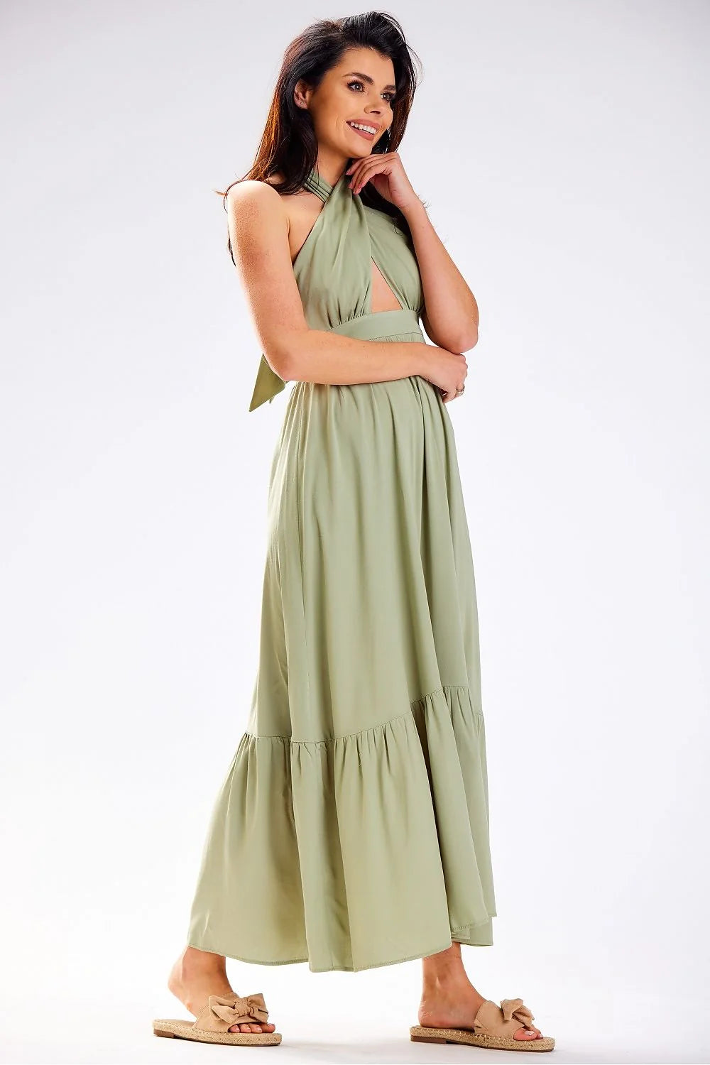 robe longue maxi viscose naturelle vert sauge encolure croisée dos ouvert taille empire jupe évasée volant ourlé fluide légère bohème