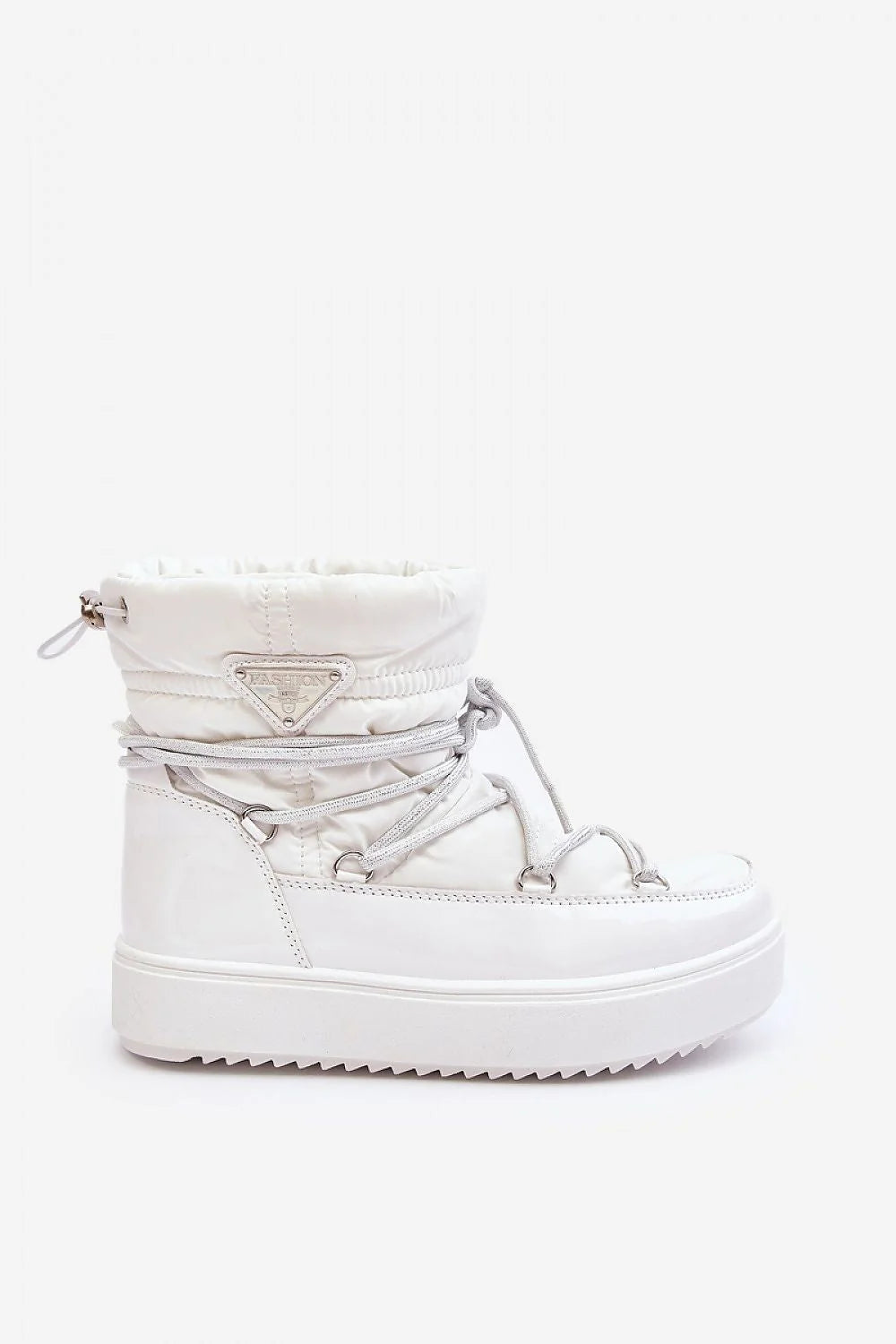 Bottes de neige Step in style pour femmes, design moderne après-ski, cuir artificiel, doublure fourrure, plateforme épaisse, lacets brillants, hauteur tige 15 cm, idéales pour hiver froid