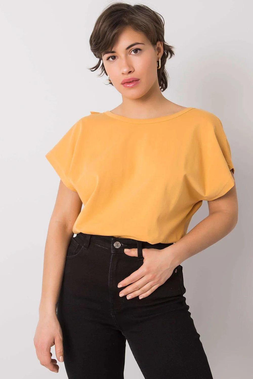 Chemisier élégant pour femme en coton 95% lycra 5% coupe ample manches courtes beige pâle sans motifs