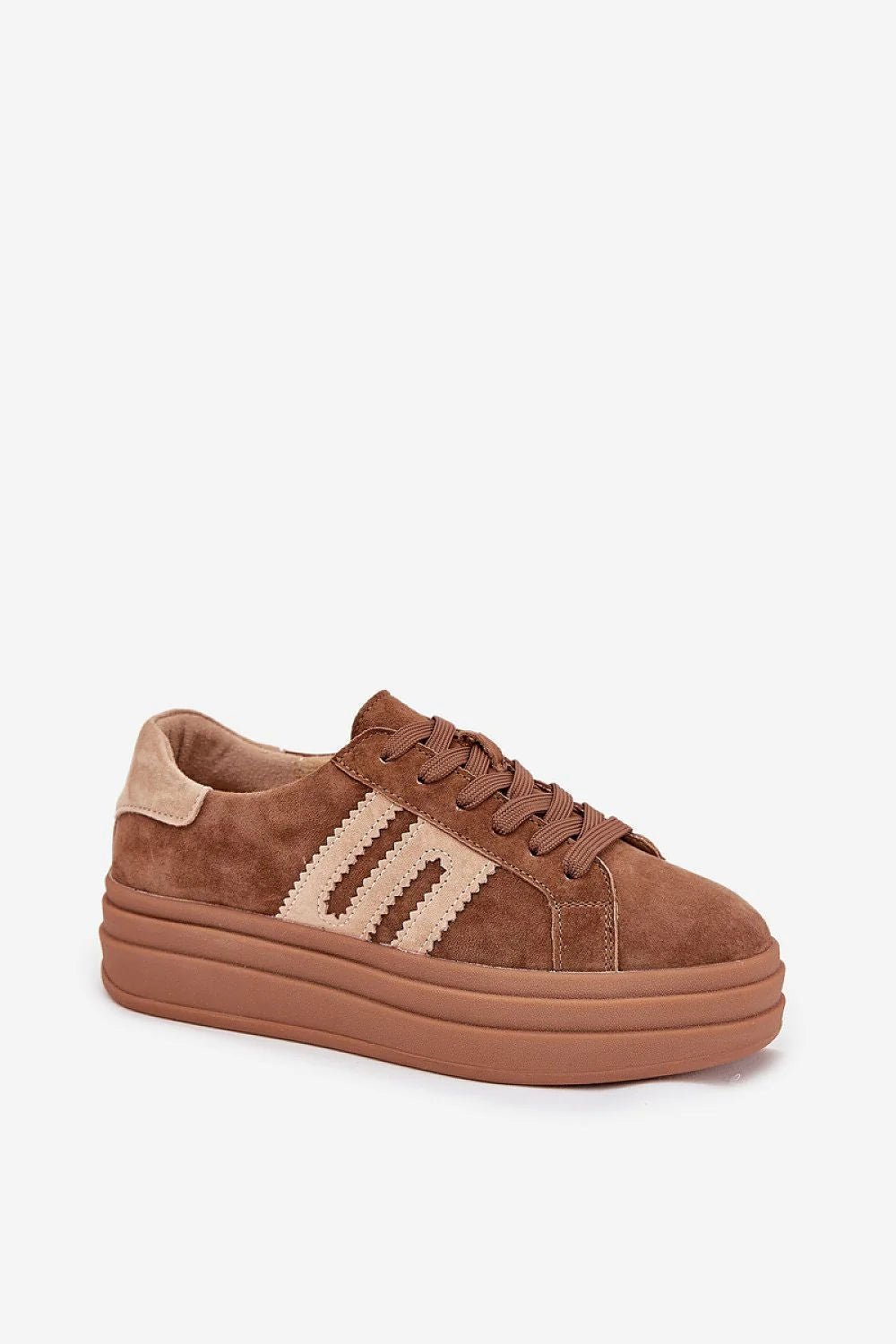 baskets plateformes femme suède naturel marron lacets tige basse bandes contrastantes beige rétro chic semelle intérieure cuir antidérapante