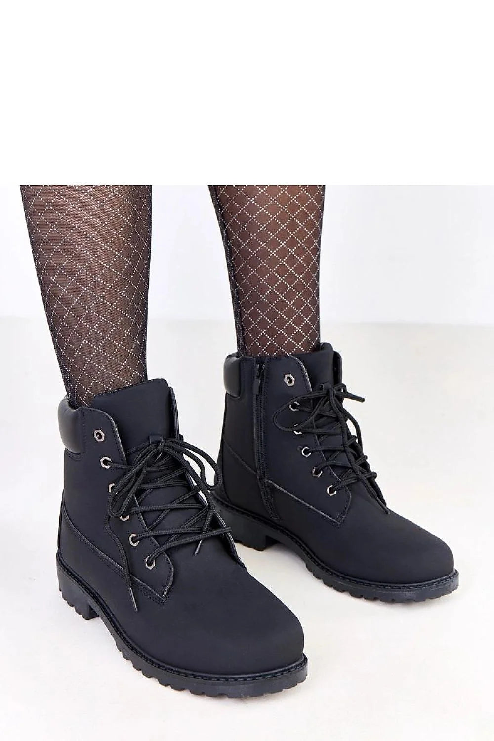 bottines rangers femme lacets noir nubuck synthétique colrembourré faussefourrure bout rond fermetureéclair semelle crantée antidérapante talon bloc tige13cm confortable