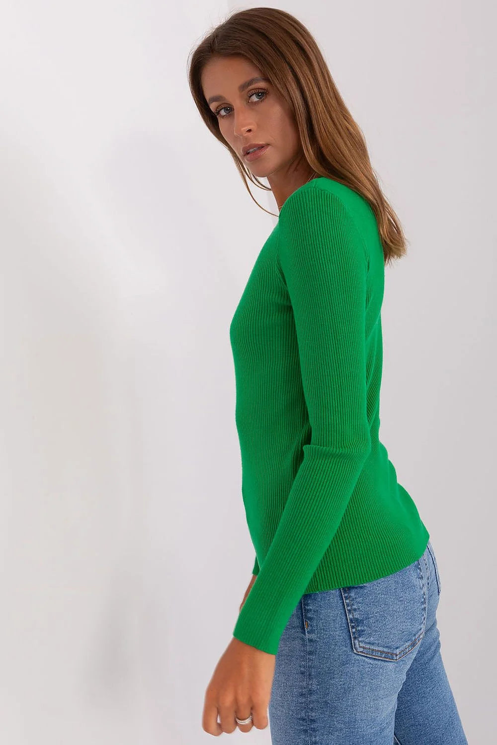 Pull femme vert vif manches longues encolure V boutons ajusté viscose élasthanne mode automne hiver