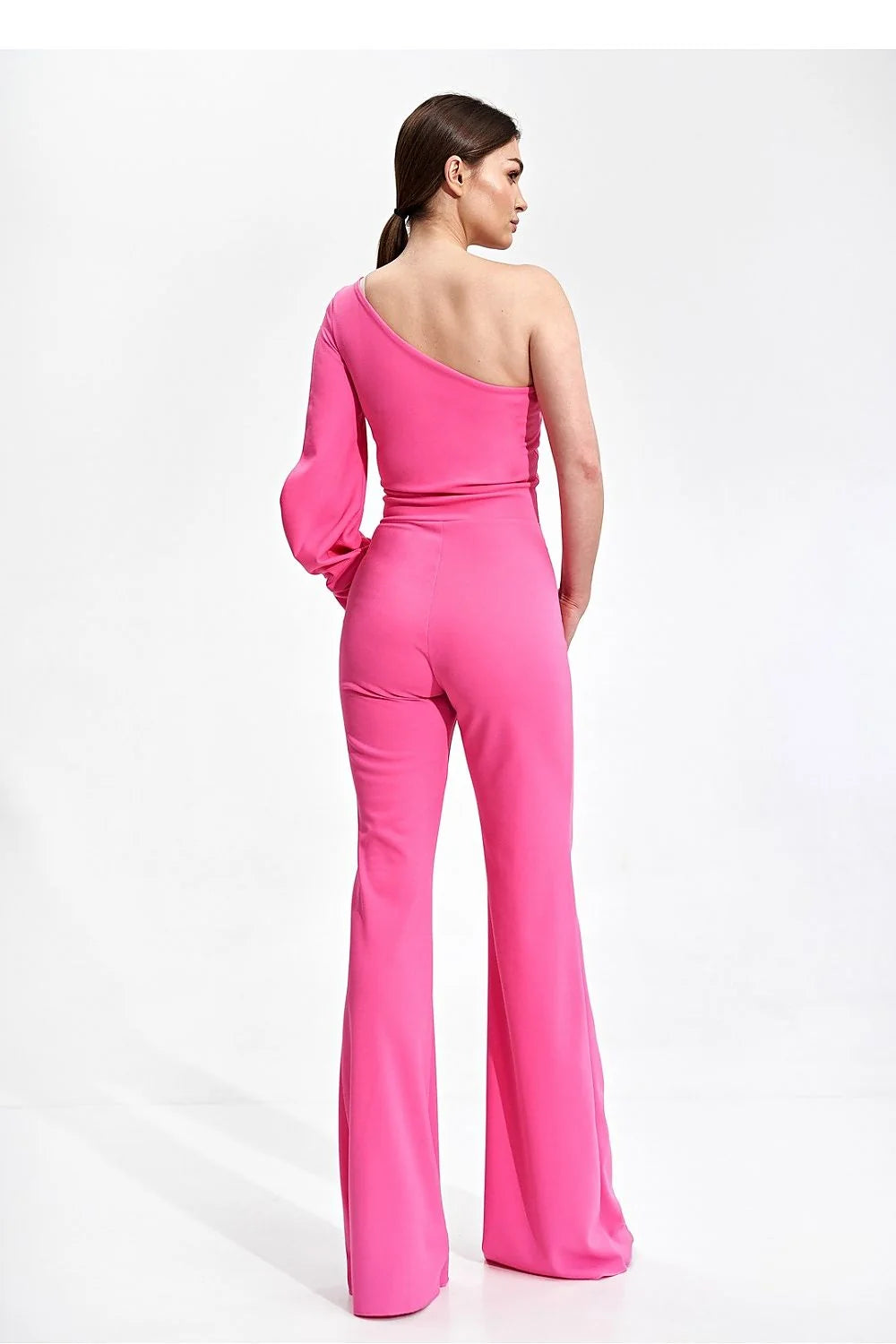 Combinaison élégante asymétrique longue épaule nue matière stretch noire femme soirée événement taille ajustable