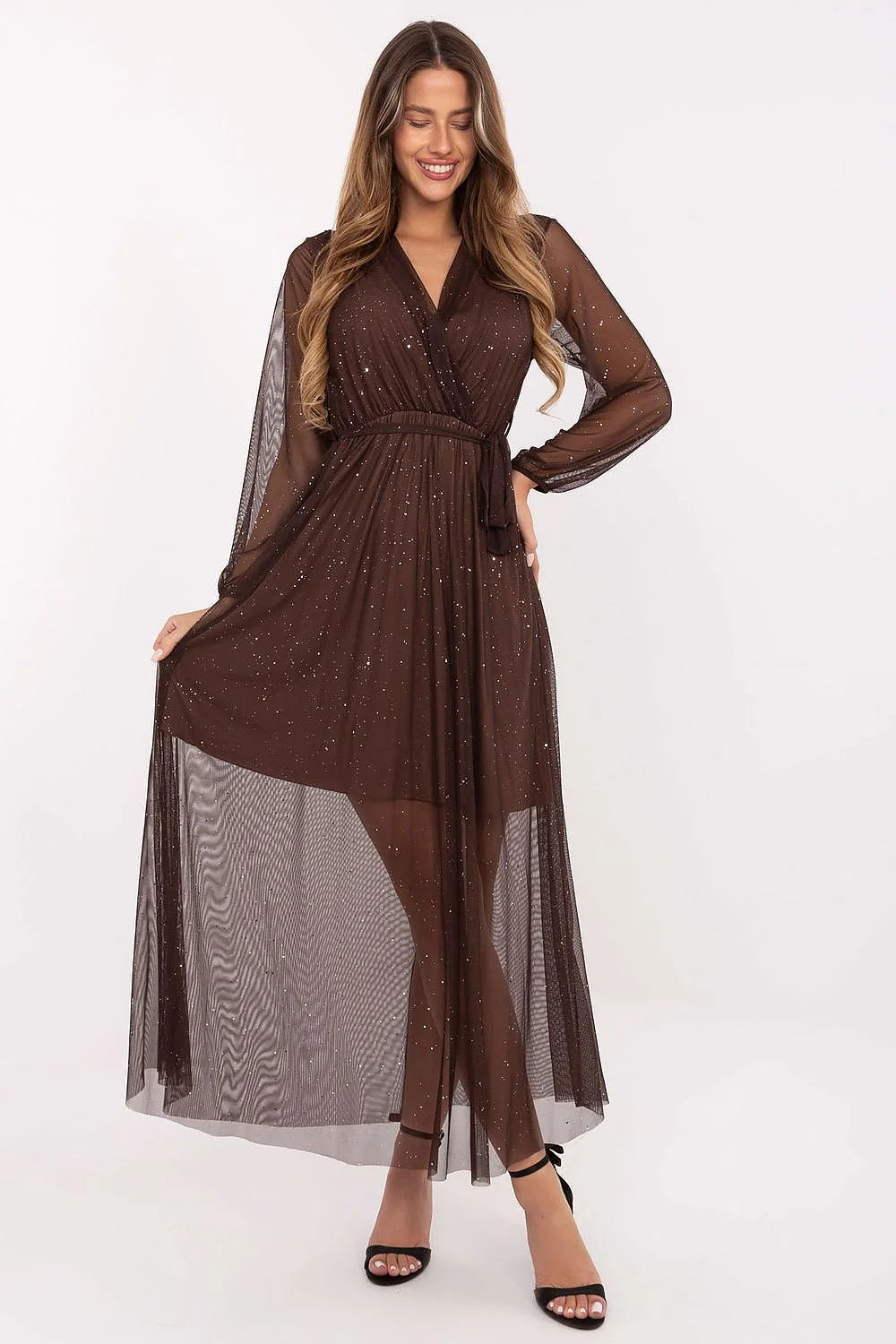robe longue soirée marron chocolat voile tulle pailleté portefeuille décolleté croisé ceinture taille marquée jupe plissée semitransparente manches longues bouffantes