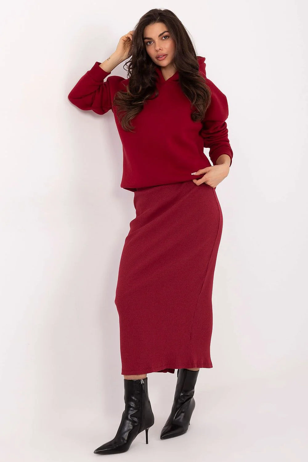 sweatshirt femme oversize bordeaux molleton doux capuche brodée manches longues poignets côtelés doublure brossée jupe midi côtelée stretch