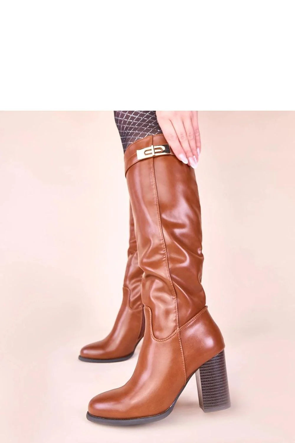 bottes femme hautes cognac cuir synthétique lisse froncée mollet bout rond talon bloc empilé bride boucle dorée
