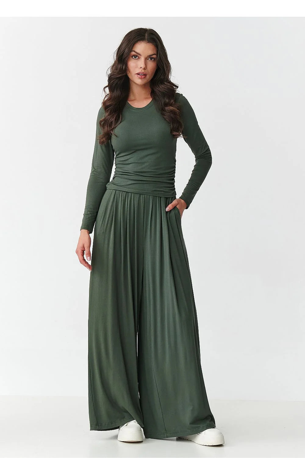 ensemble femme viscose élasthanne fluide palazzo pantalon taille haute élastiquée blouse ajustée col rond manches longues plis subtils poches latérales