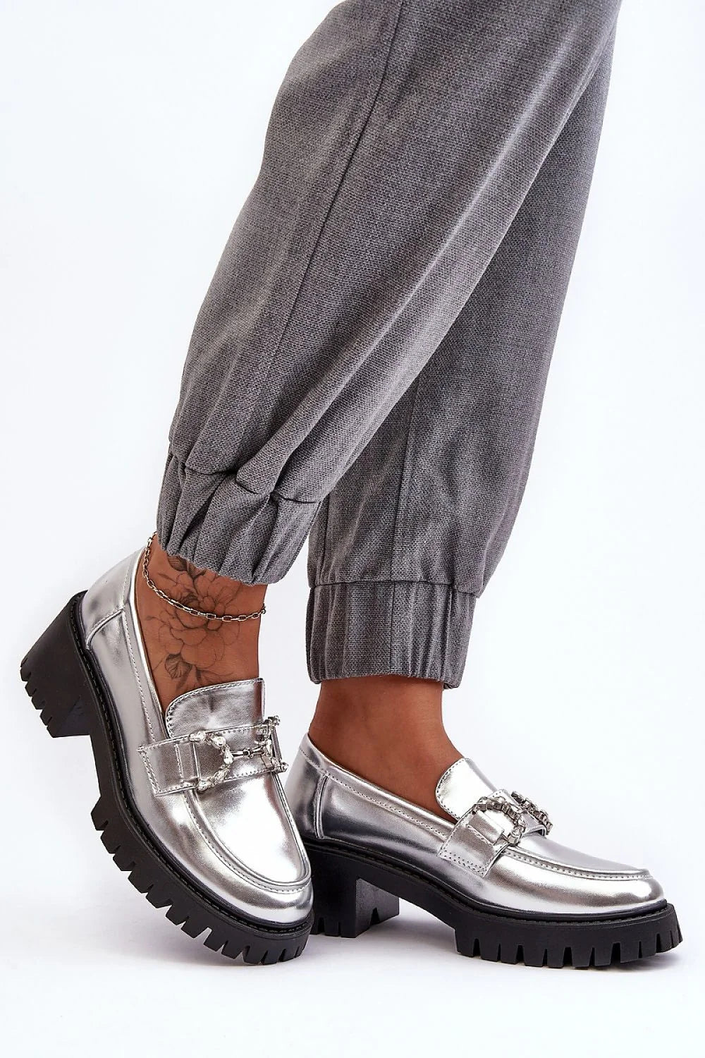 Chaussures basses à talons Step in style, cuir écologique, design moderne, talon bas massif, plateforme, bijoux sur la bride, bout arrondi, style automne, polyvalence, look sophistiqué, femmes