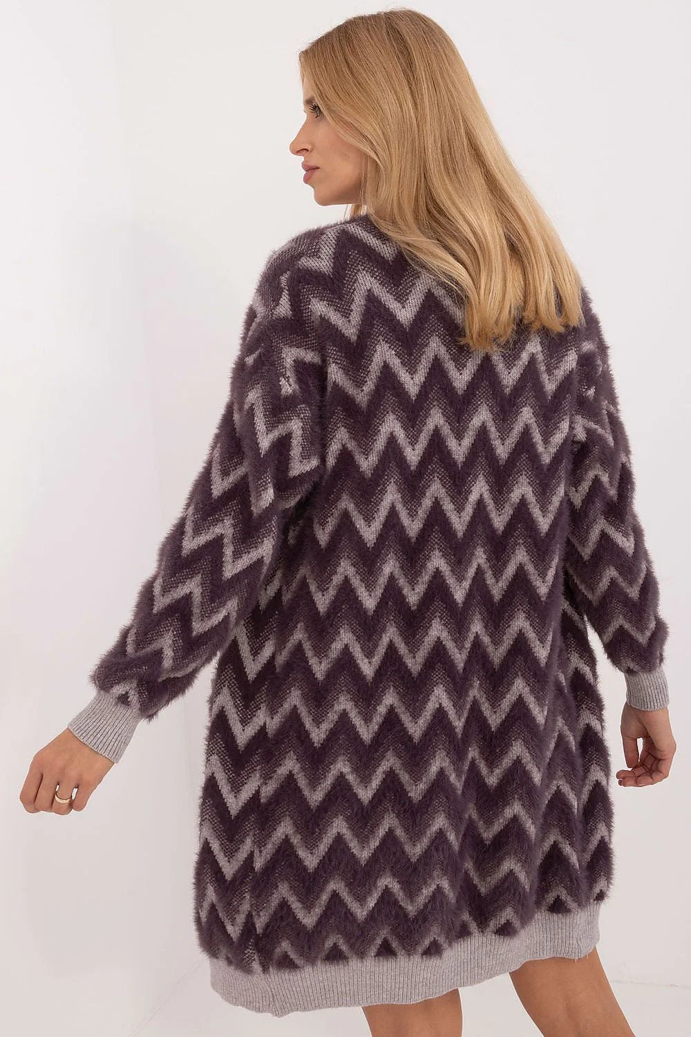 cardigan femme oversize mi cuisse motif chevron prune gris maille duveteuse effet mohair manches bouffantes poches plaquées bords côtes confort