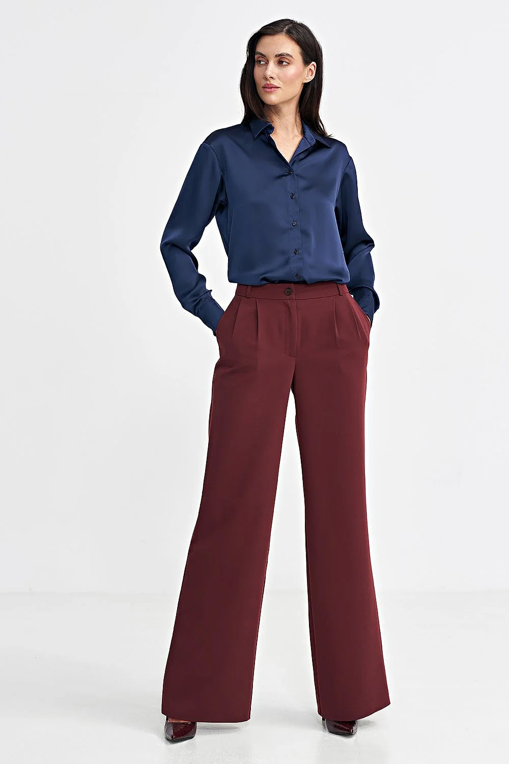 Pantalon femme couleur bordeaux large fit high waist front plis poches latérales polyester elasthanne occasion formelle