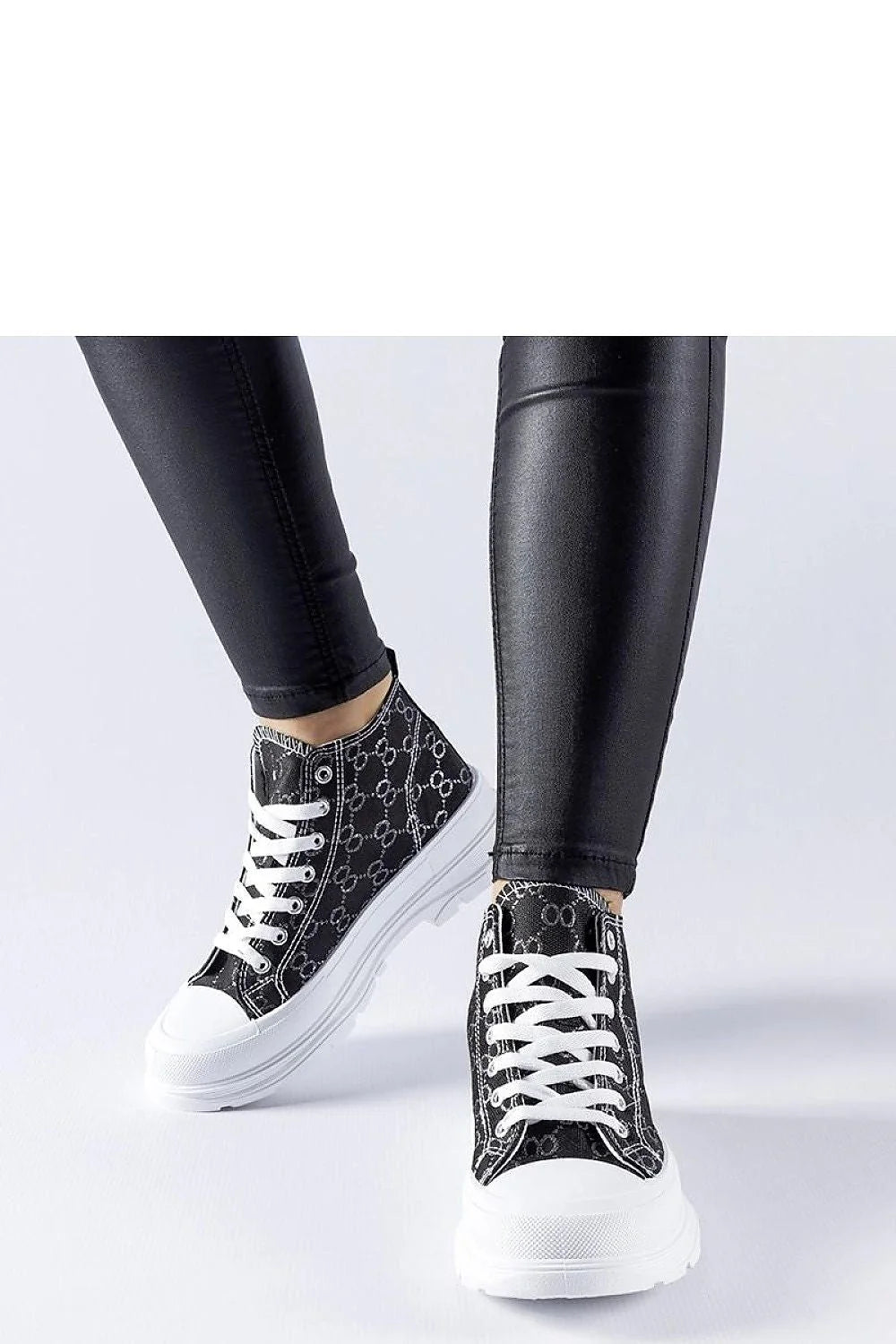 Baskets montantes Solea femme tissu noir motif blanc semelle caoutchouc lacets blancs style casual tendance