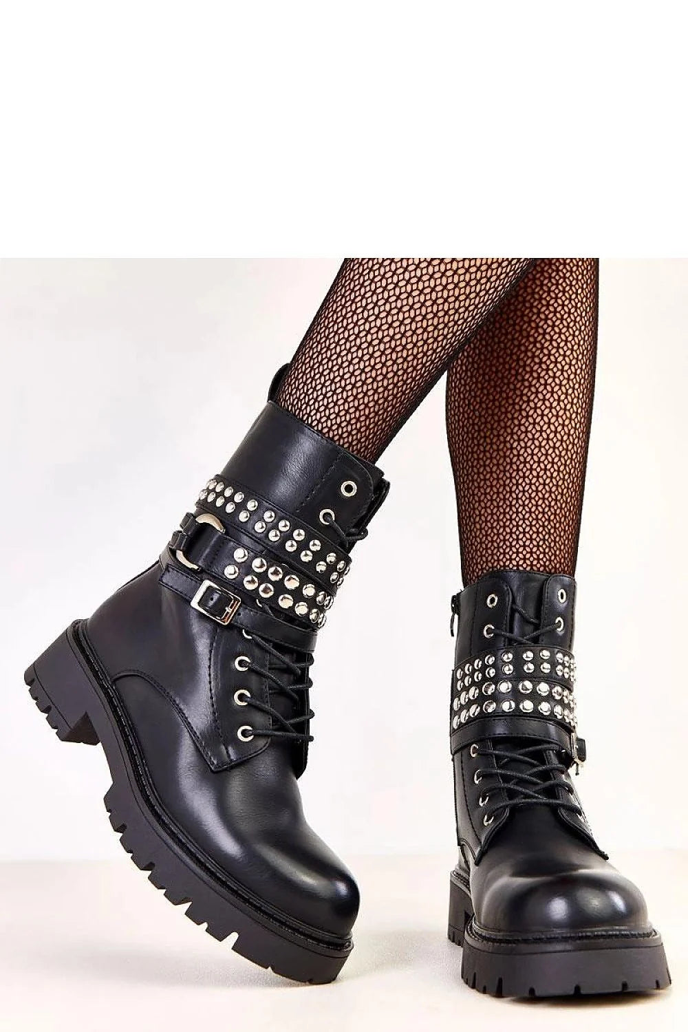 bottines similicuir noir lacets fermeture éclair brides boucles strass clous semelle plateforme crantée talon 5cm tige 18cm doublure thermique rock