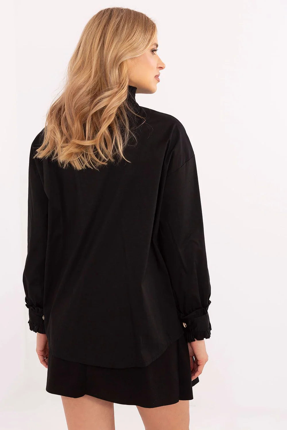 Chemise manche longue Italy Moda noir uni style élégant coupe ample col montant volants boutons dorés