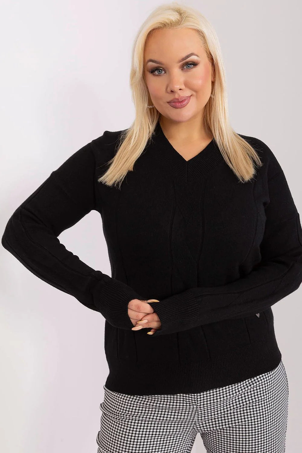 pull femme grande taille noir manches longues col V côtelé torsades bords côtes poignets ourlet coupe ajustée maille douce