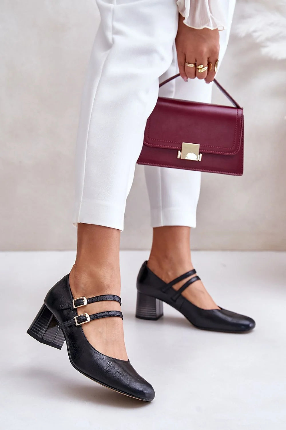 Escarpins talon large Step in style élégants cuir naturel Laura Messi femmes Mary Jane style classique moderne