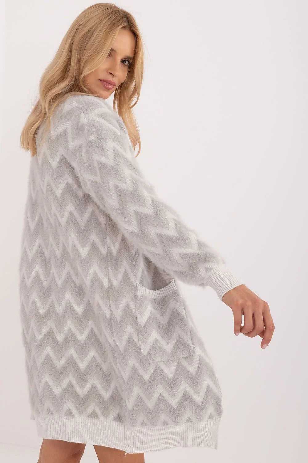 Cardigan pour femme long style décontracté motif chevrons texture douce et pelucheuse manches longues sans fermeture polyvalent pour quotidien et soirées
