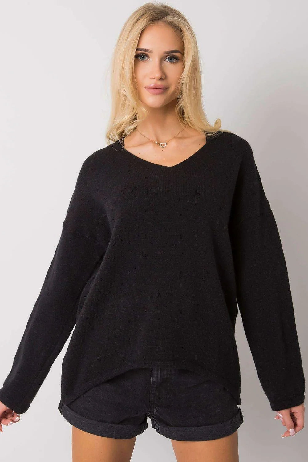 pull femme oversize col V maille tricotée noire loose fit manches longues côtelée douce extensible chaude tunique