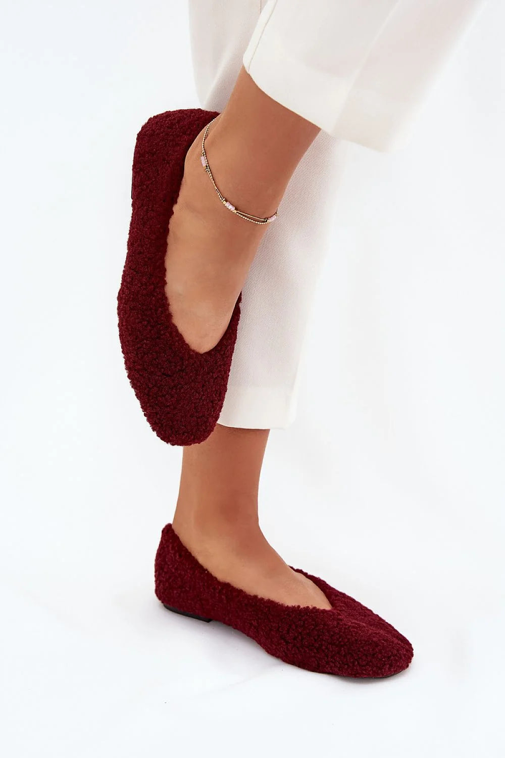 ballerines plates femme bordeaux sherpa bouclé fourrure mouton pointues bouts effilés slipon ouverture basse semelle fine noire confortable