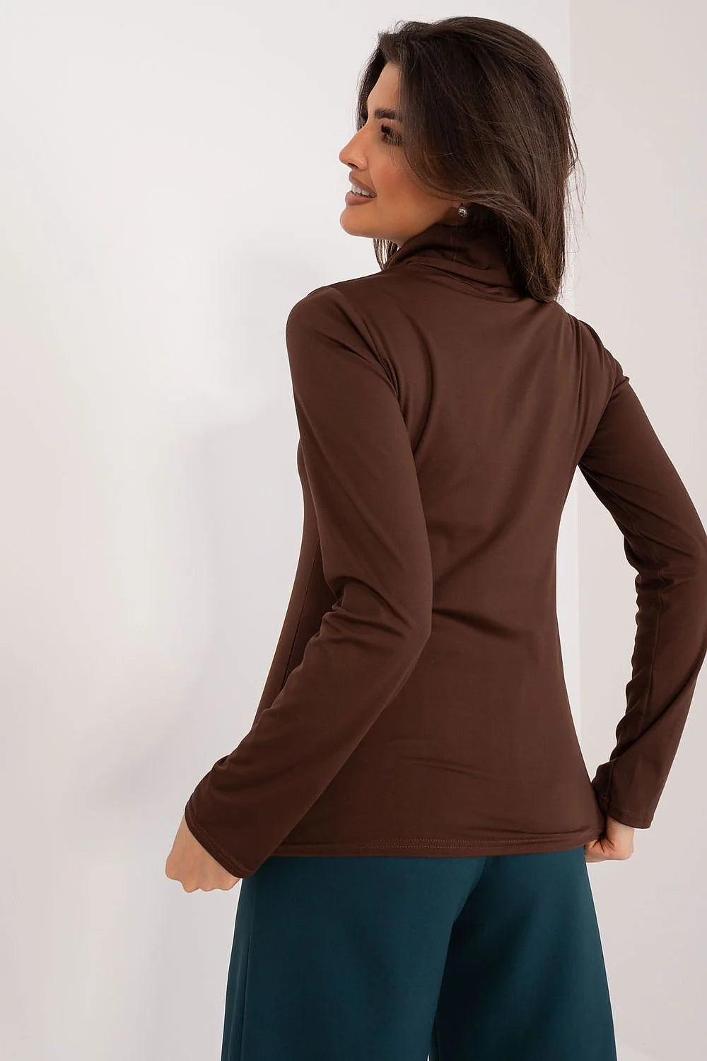 Haut à col roulé longues manches ajusté marron Pantalon droite bleu sarcelle femme moderne polyvalent