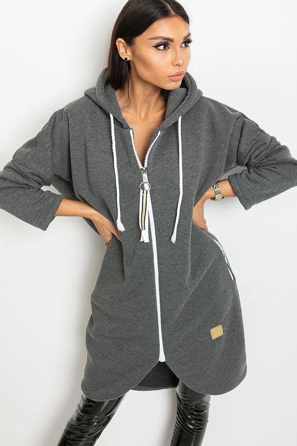 Sweatshirt pour femme coupe longline manches longues capuche fermeture éclair coton élasthanne beige sable