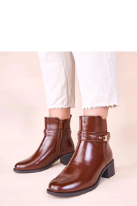 bottines marron talon compensé bloc bande décorative boucle dorée similicuir brillant cheville tige courte fermeture éclair latérale confortable élégantes raffinées