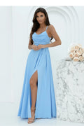 Robe de soirée élégante longue sans manches bleu pastel décolleté drapé bretelles fines ouverture haute jupe fluide évasée femme