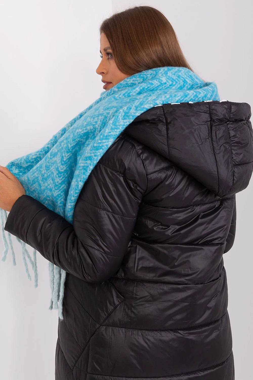 Écharpe longue mode femme motif géométrique bleu turquoise franges doux acrylique laine hiver automne