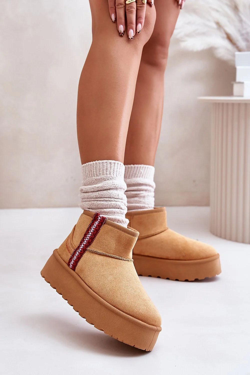 Bottines de neige pour femmes design moderne fourrure fausse confort cheville haute automne hiver mode élégante camel rouge blanc