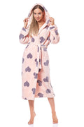Peignoir L&L collection robe de chambre douillette femme rose pâle motifs cœurs capuche ceinture assortie longueur mollets polyester 100% style casual confort maximal idéal maison vêtement féminin