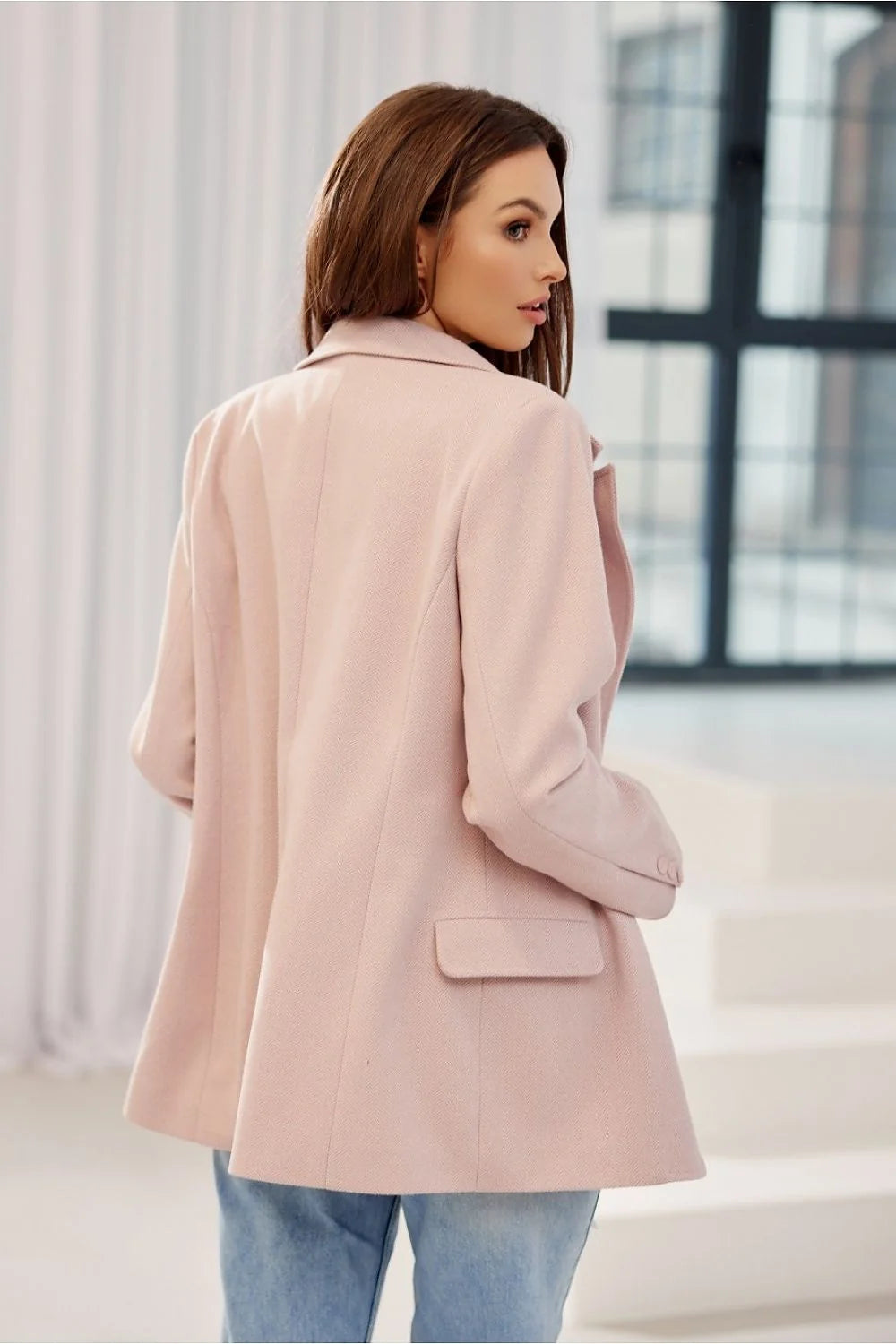 Veste classique pour femme longueur standard tissu à chevrons col classique manches longues boutons poches à rabat finitions soignées