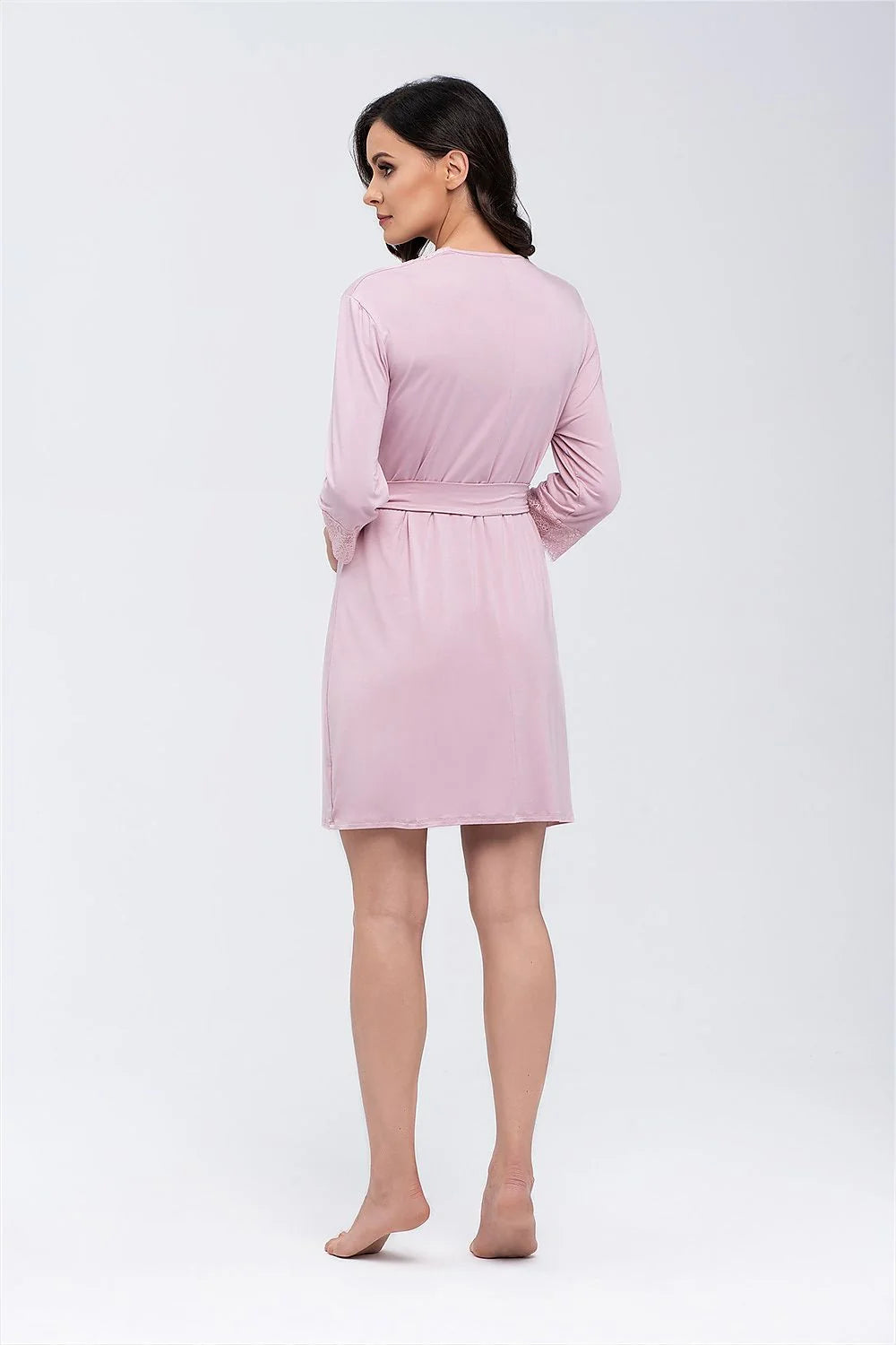 Robe de chambre Babella élégante pour femme manches 3/4 dentelle rose pâle ceinture ajustable viscose douce