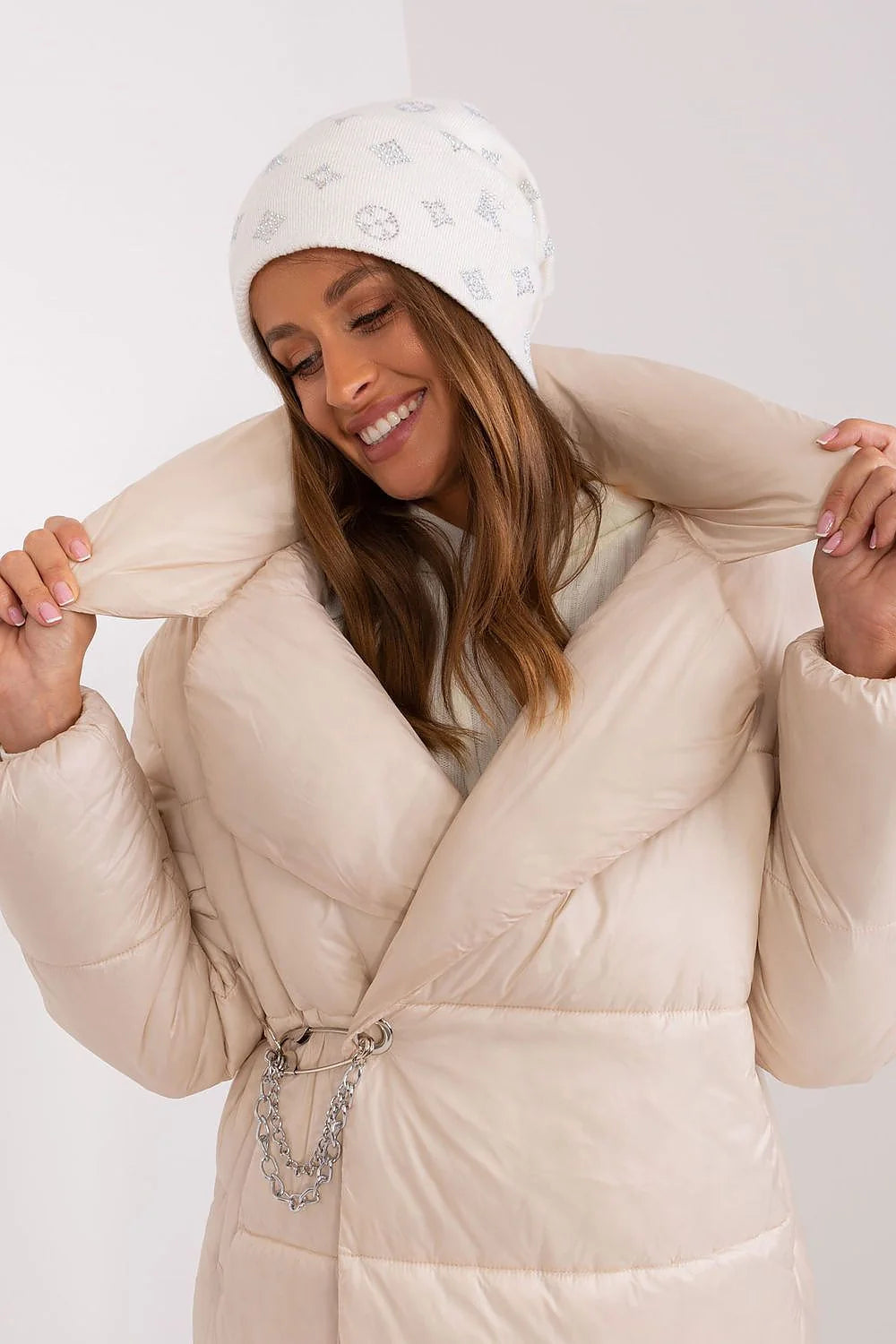 Bonnet d'hiver en cachemire strass applications mode femme élégant hiver froid protection style urbain weekend chic
