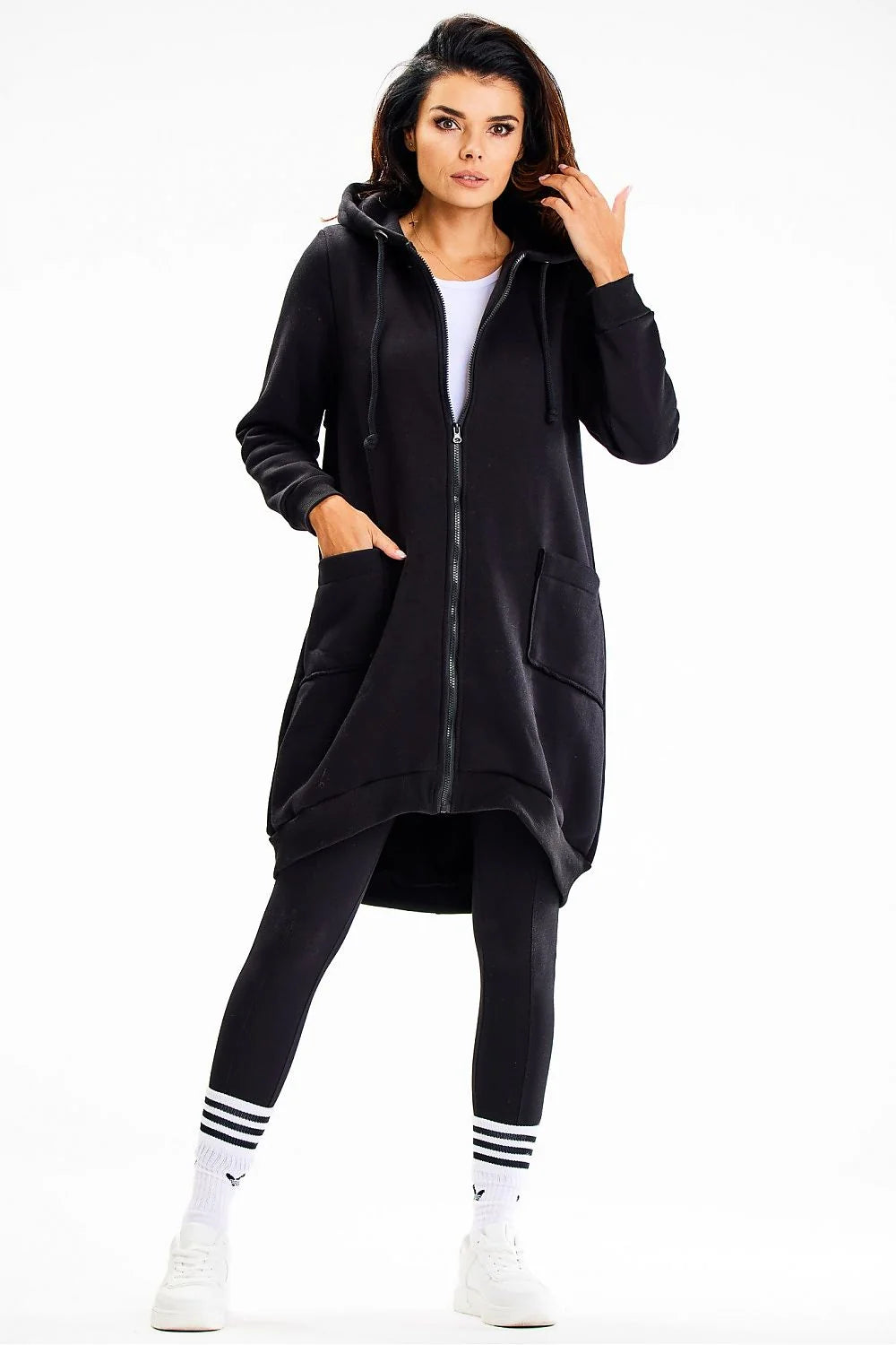 Sweatshirt long pour femme à capuche en coton noir coupe ample style moderne fonctionnalité urbaine