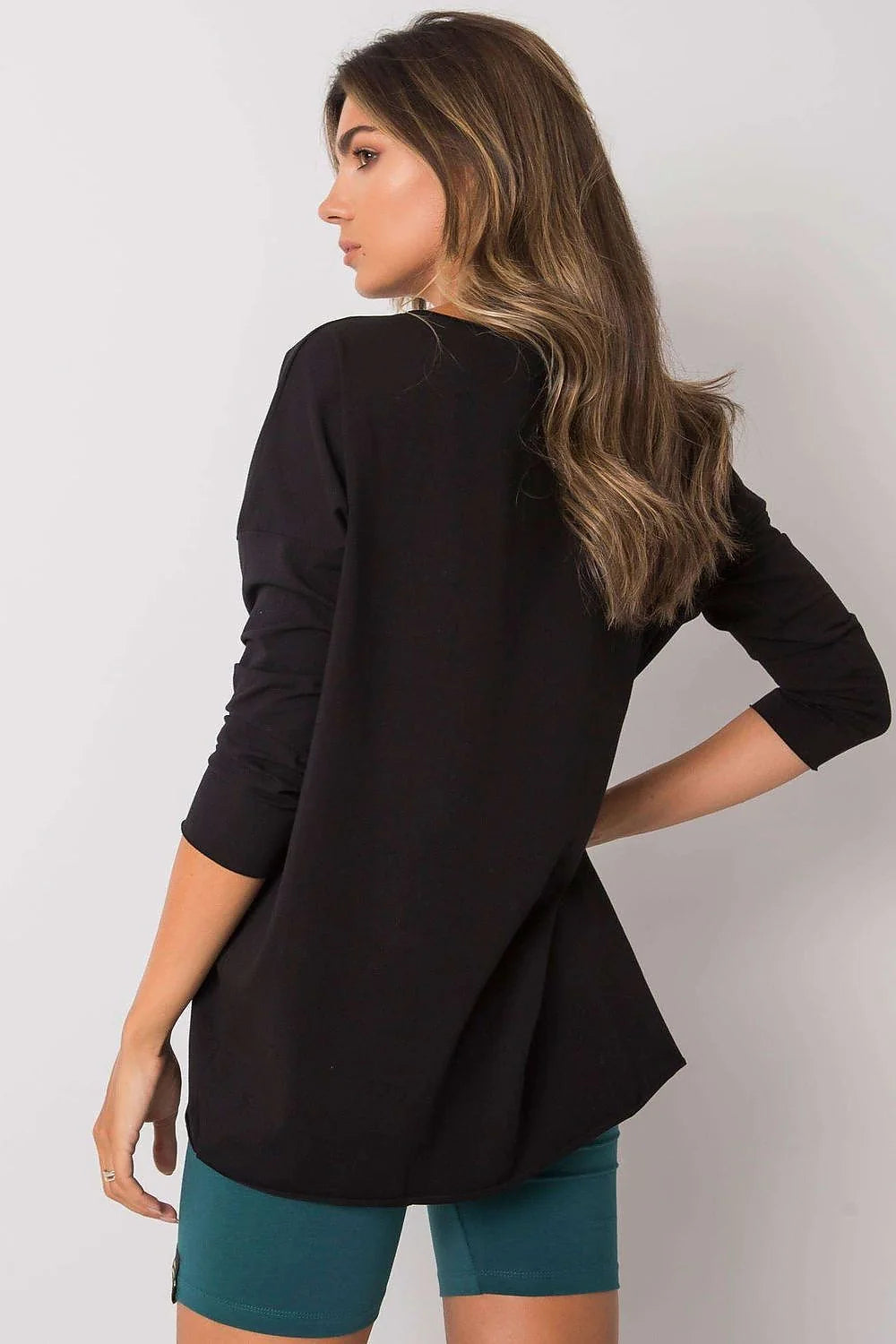 Ensemble féminin haut manches longues noir coton style décontracté confortable pour sorties et maison
