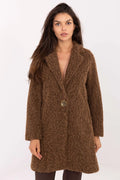 manteau femme mi long maille pelucheuse marron coupe droite légèrement évasée col tailleur manches longues bouton doré mohair