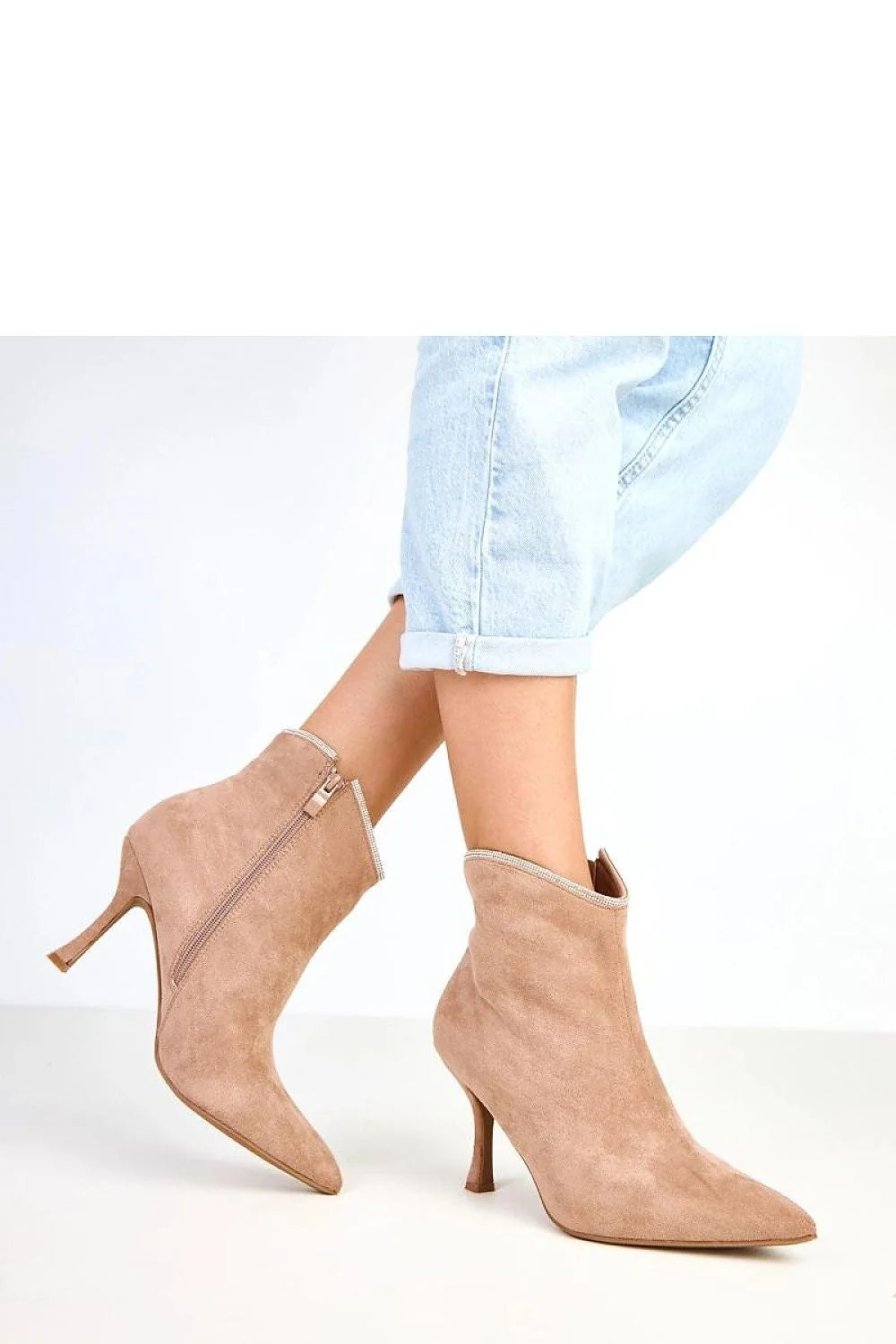 bottines femme cuir suédé écologique rosé veloutée zircone cubique finition bord tige douze centimètres bout pointu talon poteau stabilité confort