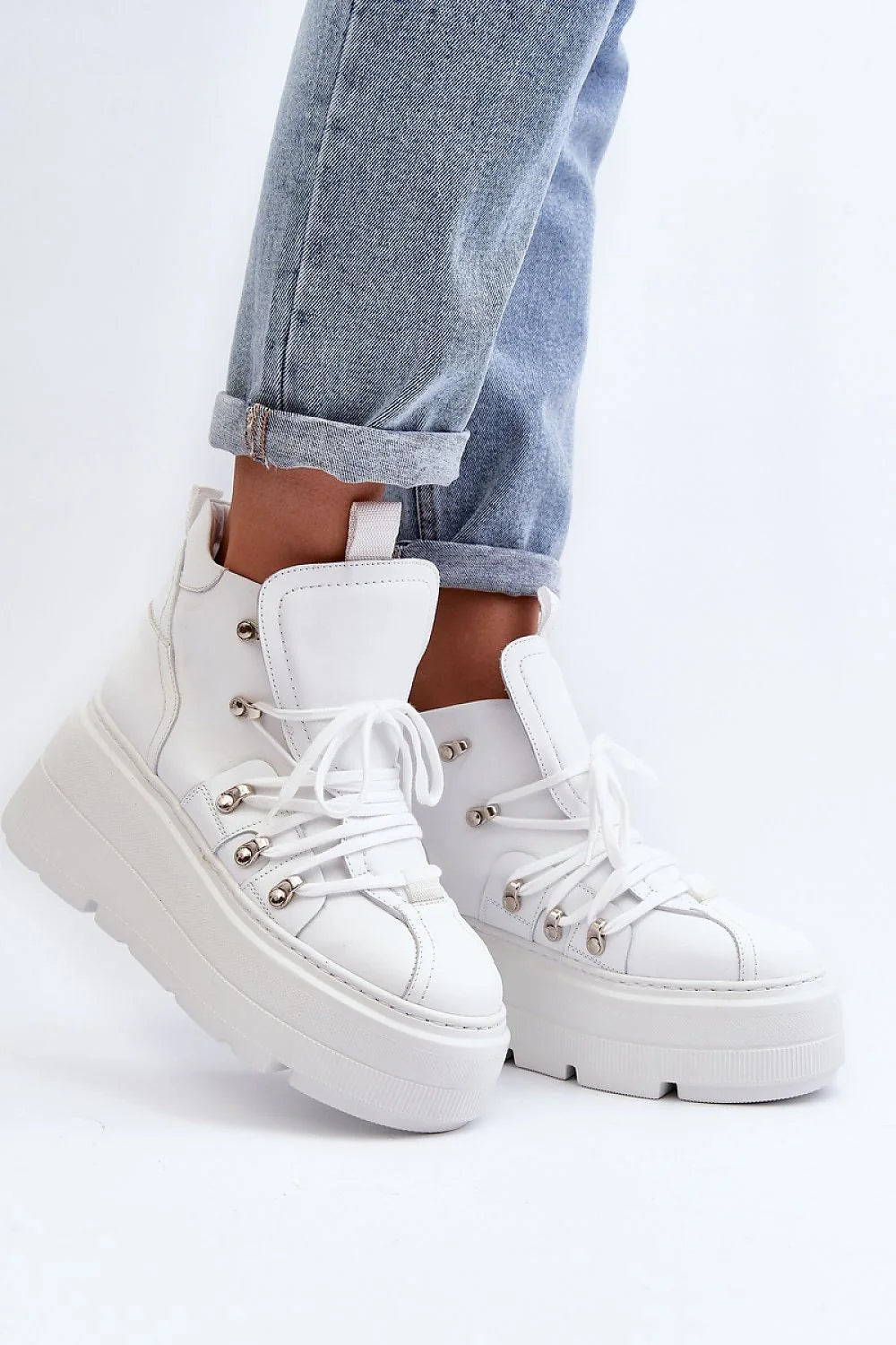 bottines plateforme design moderne urbain tendance cuir naturel similicuir qualité confort femme blanc semelle gomme épaisse talon haut