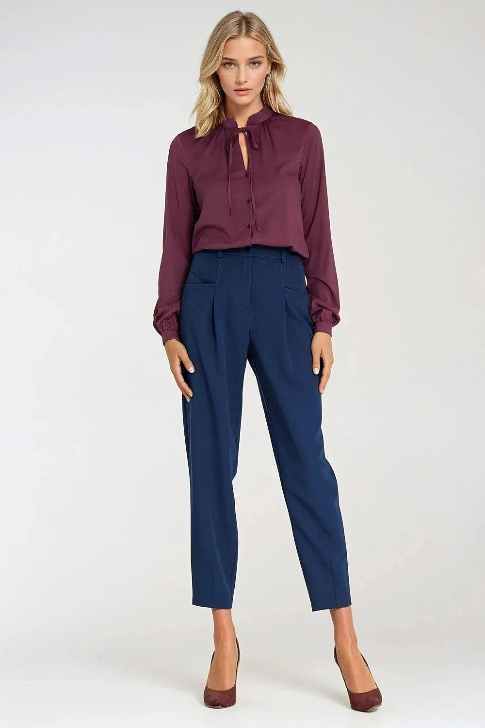 chemise blouse femme viscose légère fluide prune bordeaux cintrée noeud goutte boutonnage central fronces poignets boutons manches longues élégante bureau