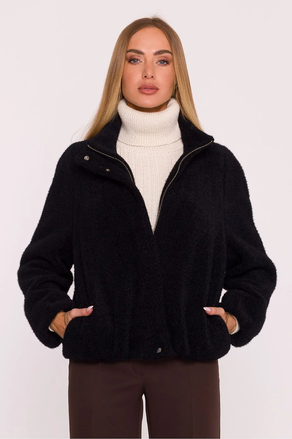 veste femme tricot doux poil court doublée col montant fermeture éclair boutons pression manches raglan larges poches latérales coupe oversize